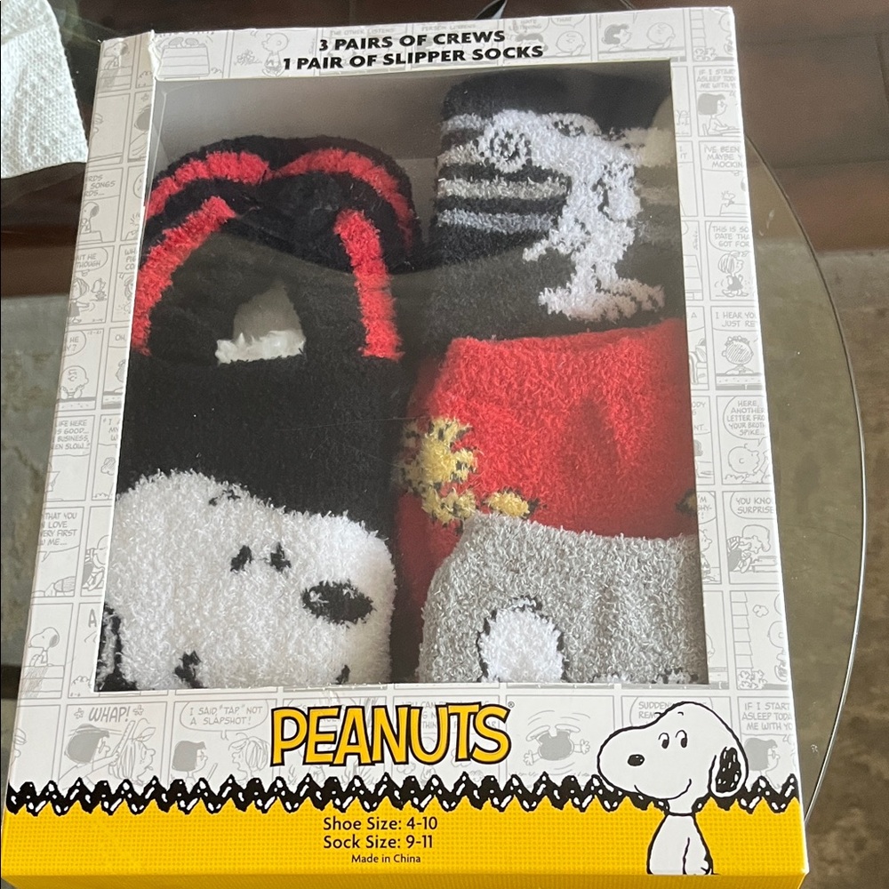 PEANUTS | 3 Pairs of Crews & 1 Pair of Slipper Socks Sz 9-11 - Picture 2 of 3